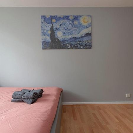 Lovely 2-Bed 20 Mins To Central Londra Exterior foto